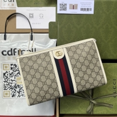 Gucci Clutch Bags